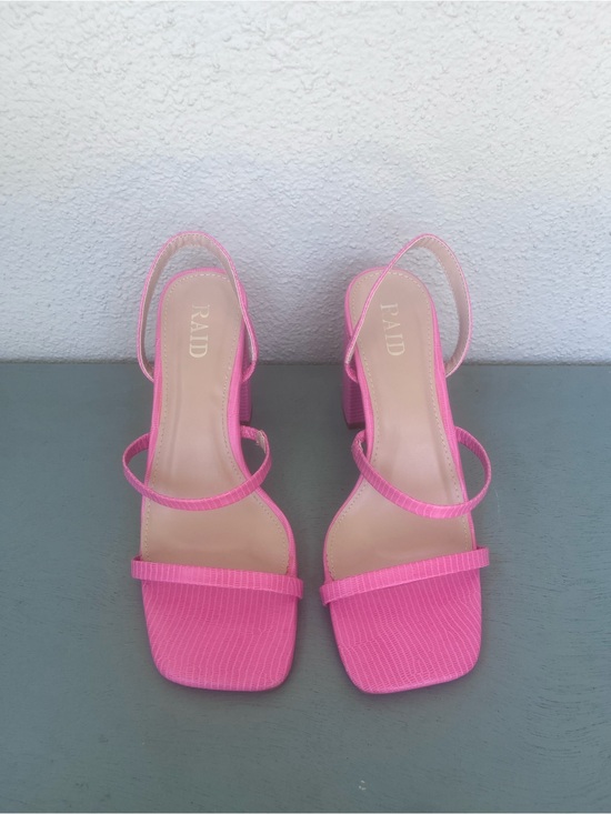 Raid Shoes - Pink Strappy Block Heel Sandals Faux Croc, NWOT